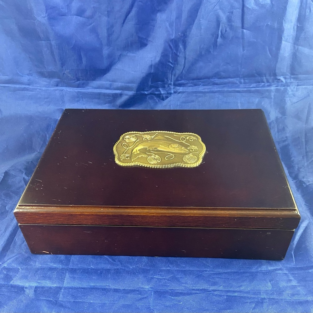 Men’s Wood Keepsake Storage Box Brass Trout Fish Dresser Valet Trinket Jewelry